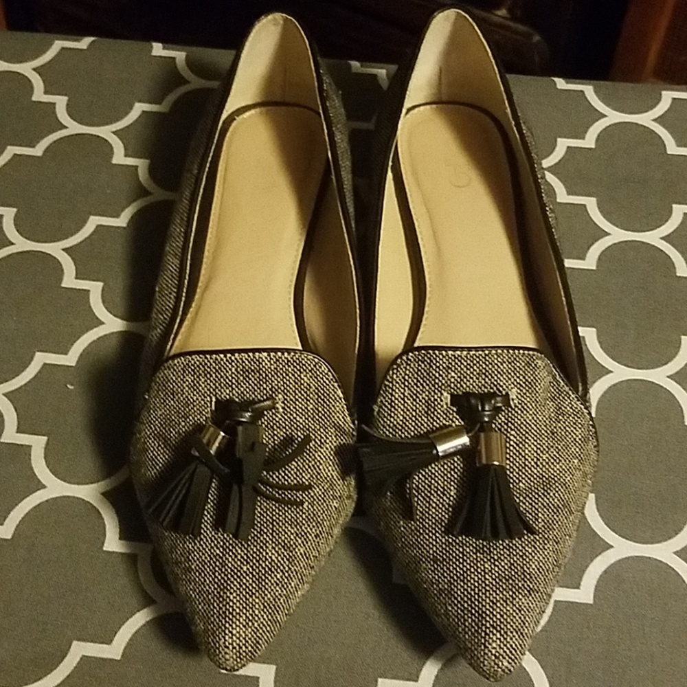Dress flats